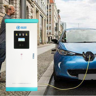 300kW 大きい EV の充電ステーション、4G インターフェイスが付いている DC EV 車の充電器