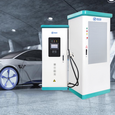スマートな EV 充電ステーションの床に取り付けられた 720KW インテリジェント液体冷却