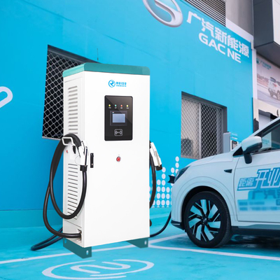 160KW 速い DC EV 車の充電器 EV の充電ステーション EV の充電器の山
